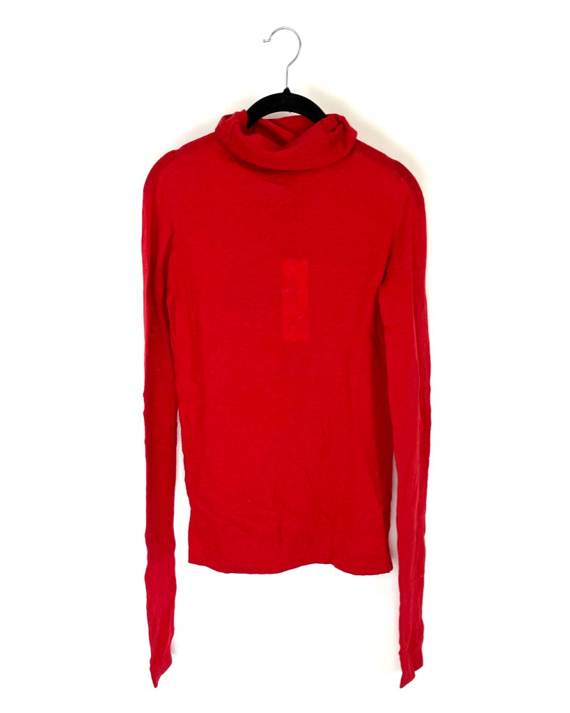 Red Lightweight Turtle Neck - Small