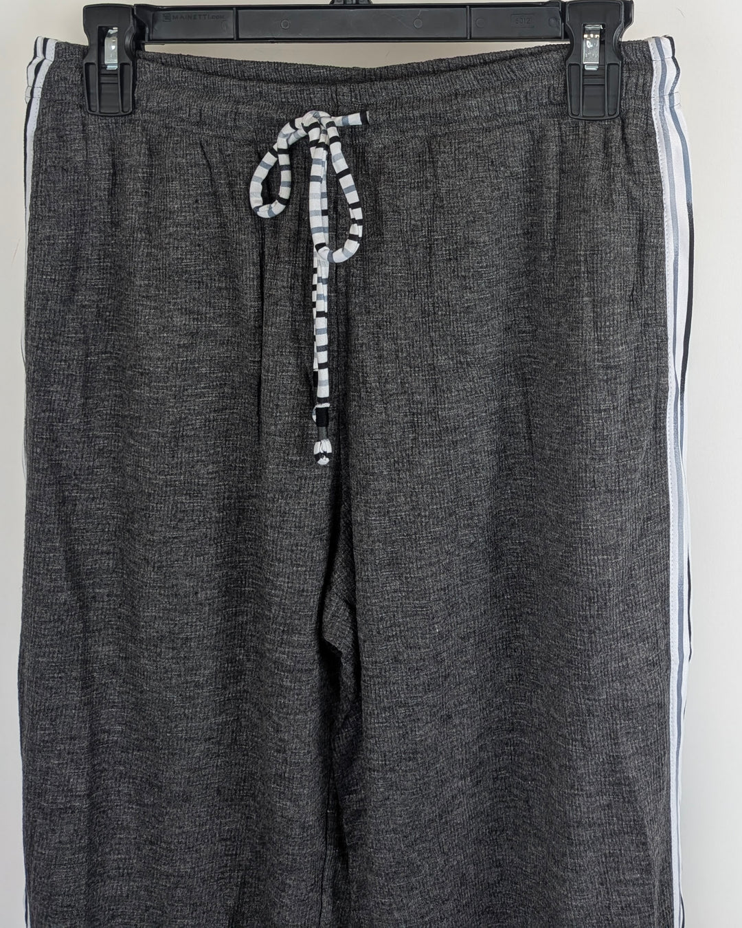 Gray Textured Lounge Pants - Small