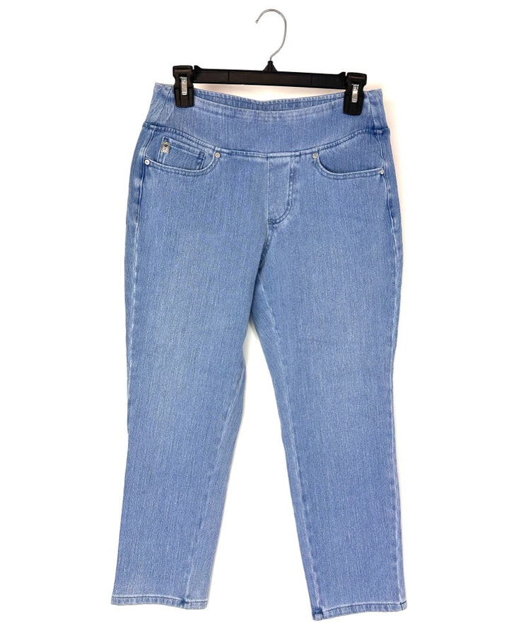 Cropped Ankle Light Wash Jeans - Size 6/8