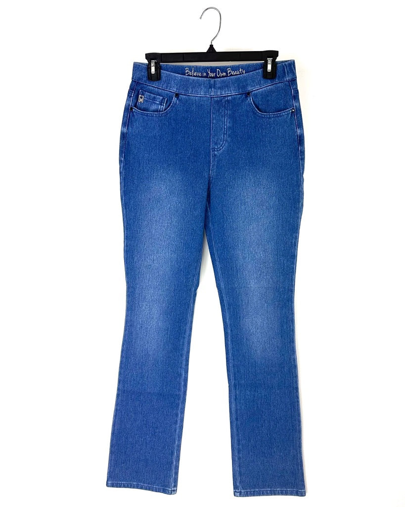 Medium Wash Rhinestone Jeans - Size 6