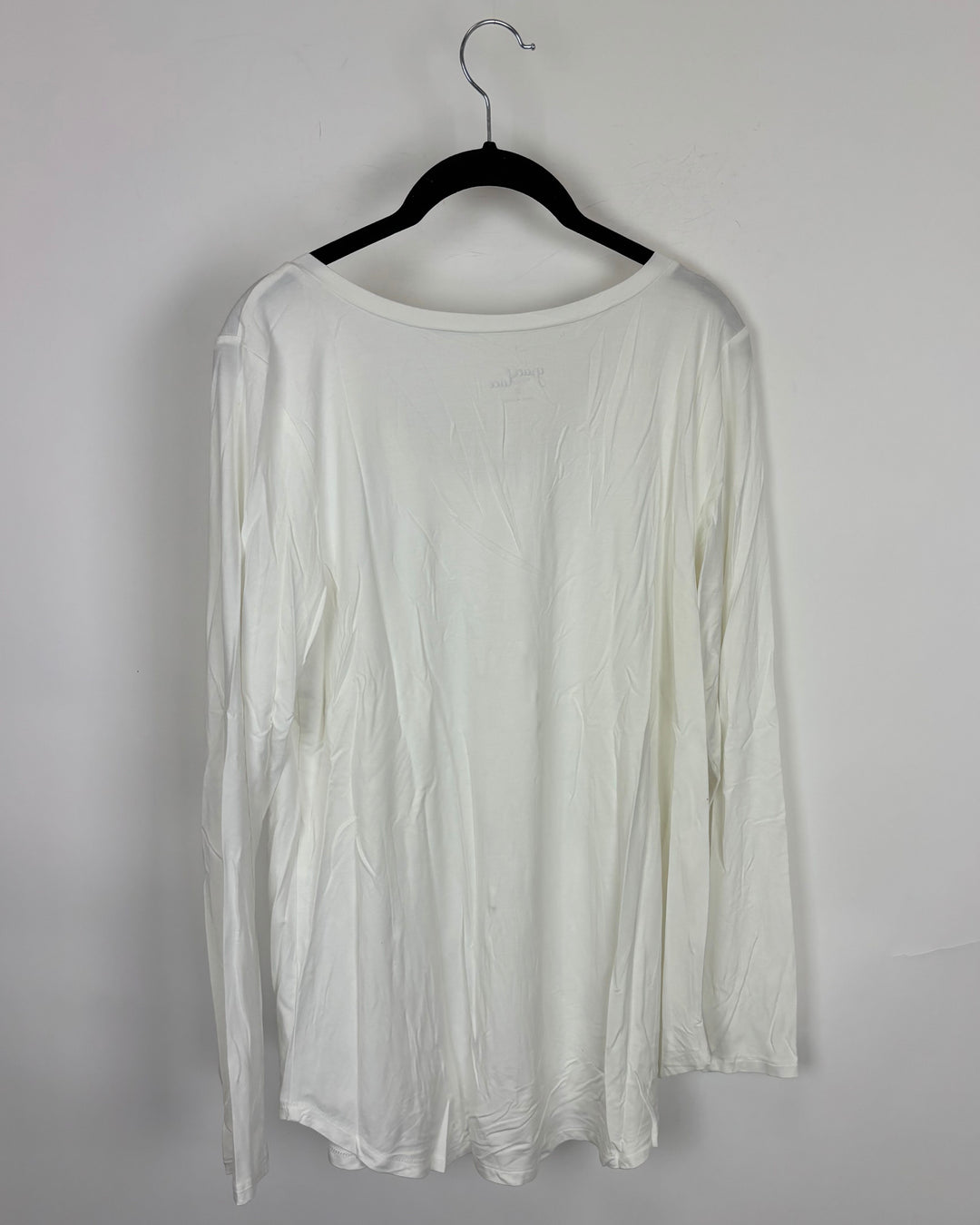 White Lone Sleeve V Neck Top - Size 2/4