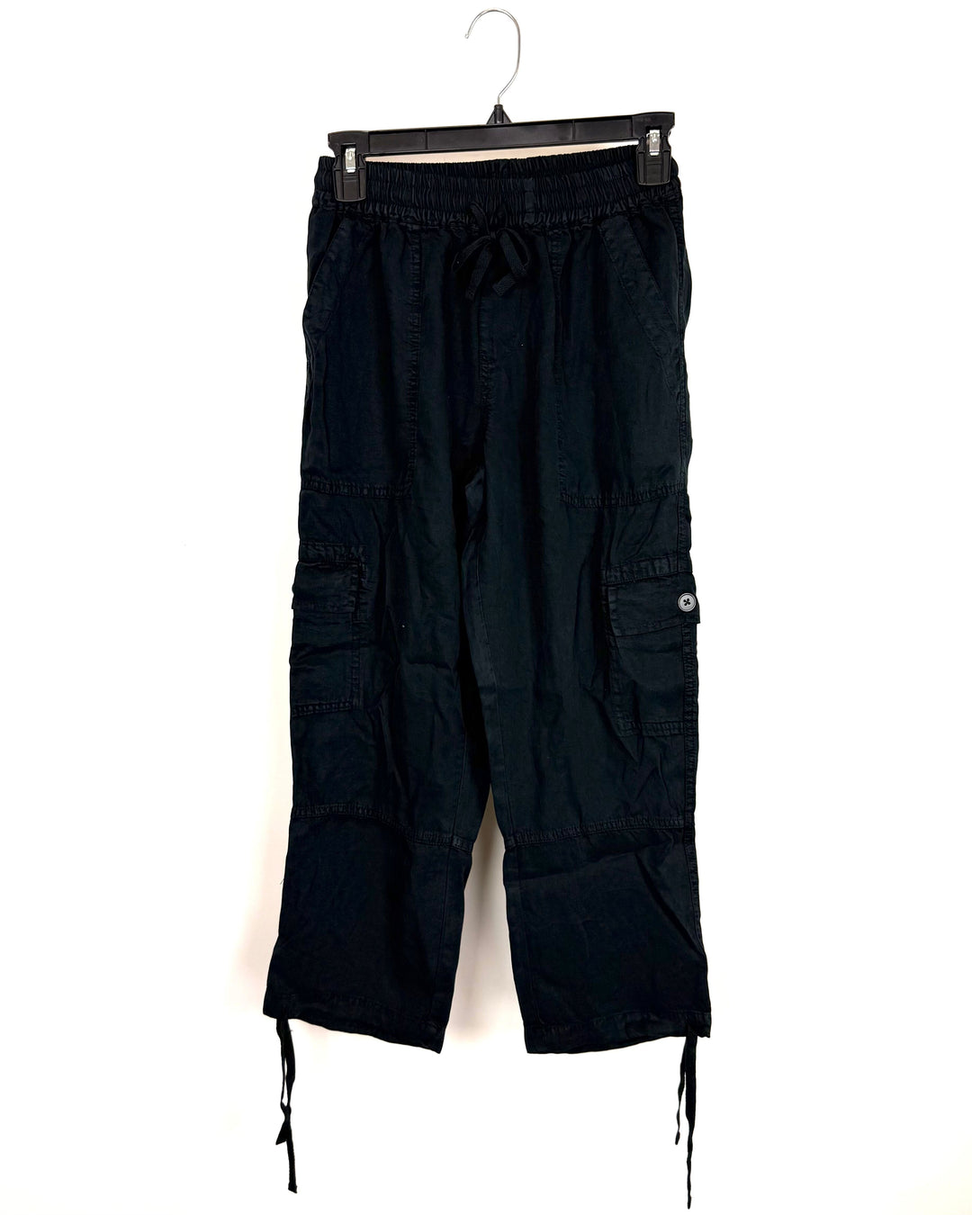 Black Capri Cargo Pants - Size 0/2