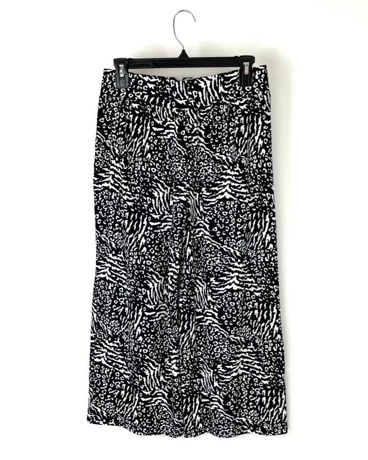 Black and White Animal Print Lounge Pants - Size 6/8