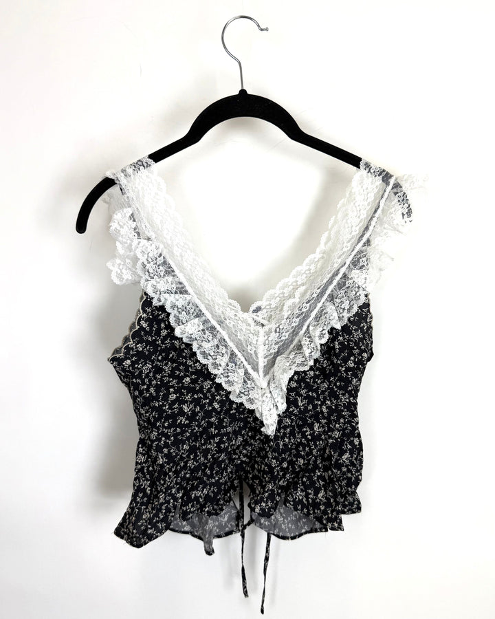 Black and White Floral Top - Size 0/2