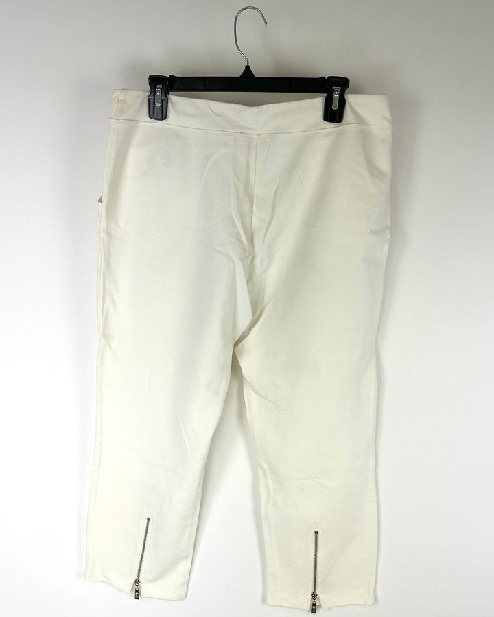 Cream Capri Pants - Size 12