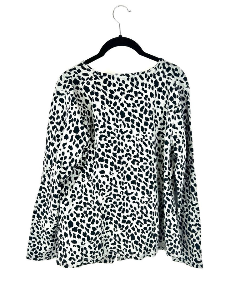 Gray Animal Print Zip Up Top - Size 14-16