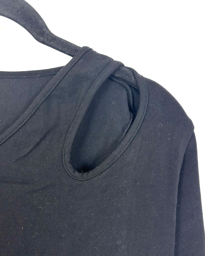 Black Cutout Long Sleeve - Size 2/4