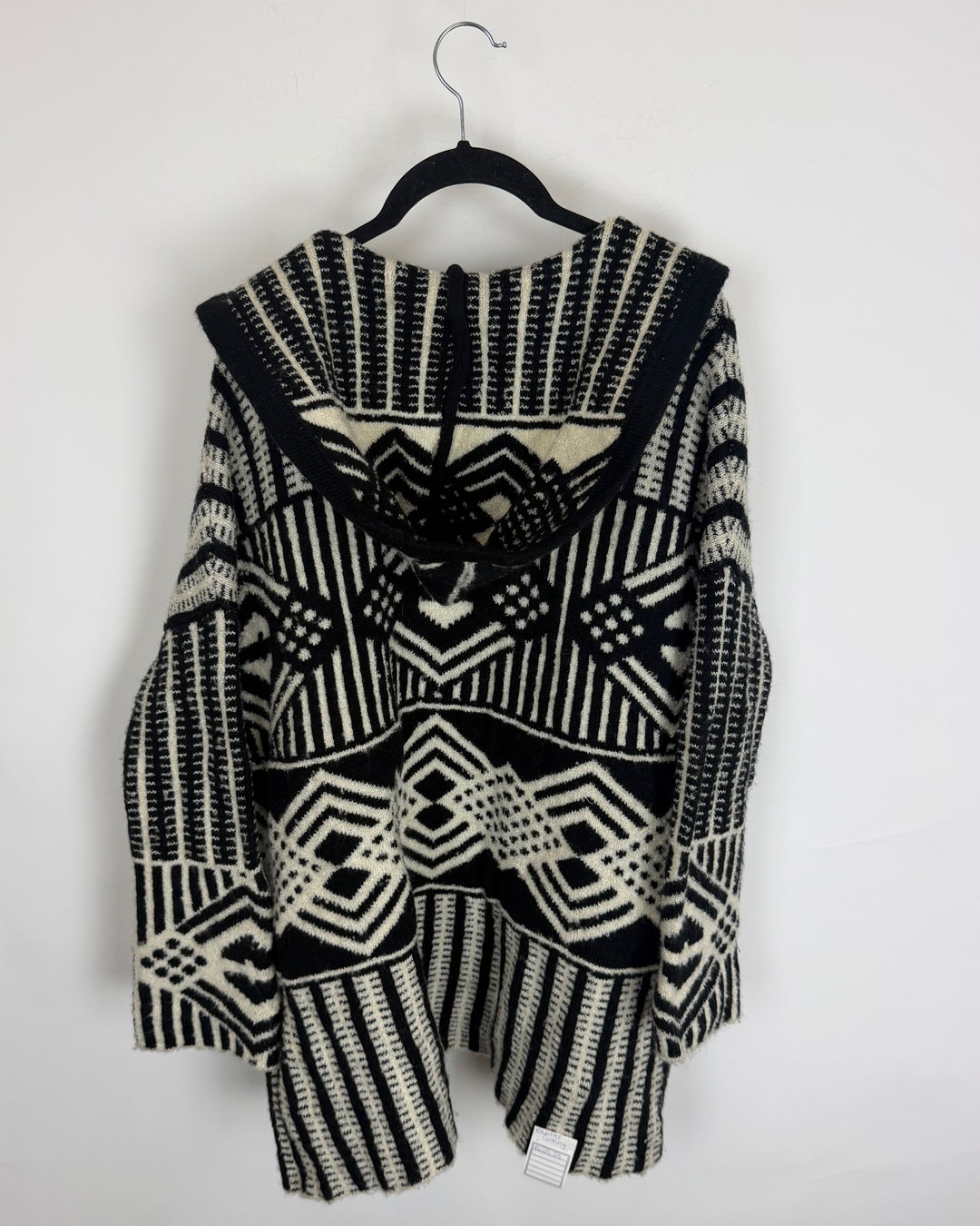 Black and White Retro Pattered Cardigan - Size 6/8