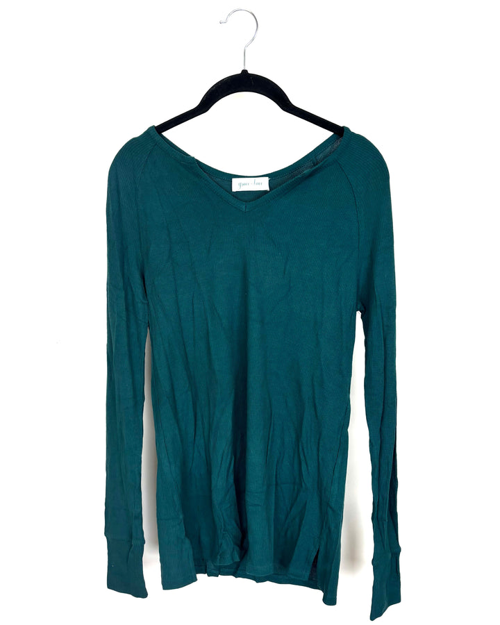 Blue-Green Long Sleeve Top - Size 2/4