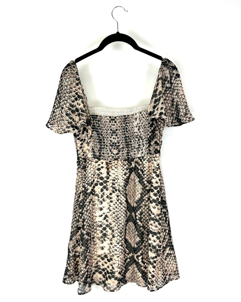 Short Sleeve Snake Print Dress - Small