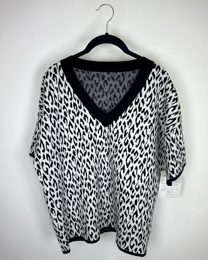 Black and White Cheetah Print Knit Top - Size 6/8