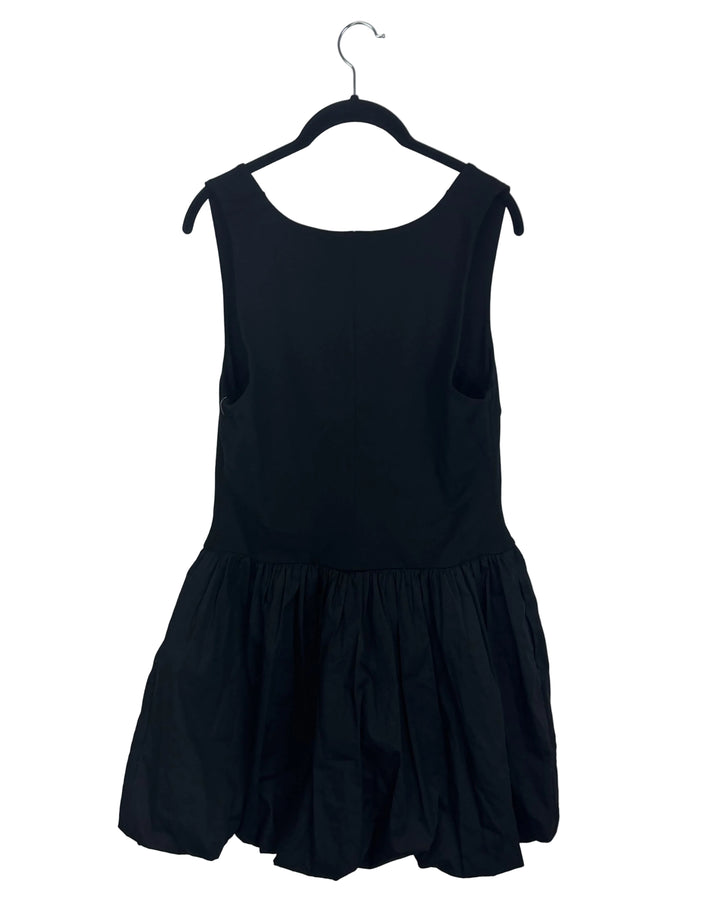 Sweet Heart Neckline Black Dress - Size 8/10