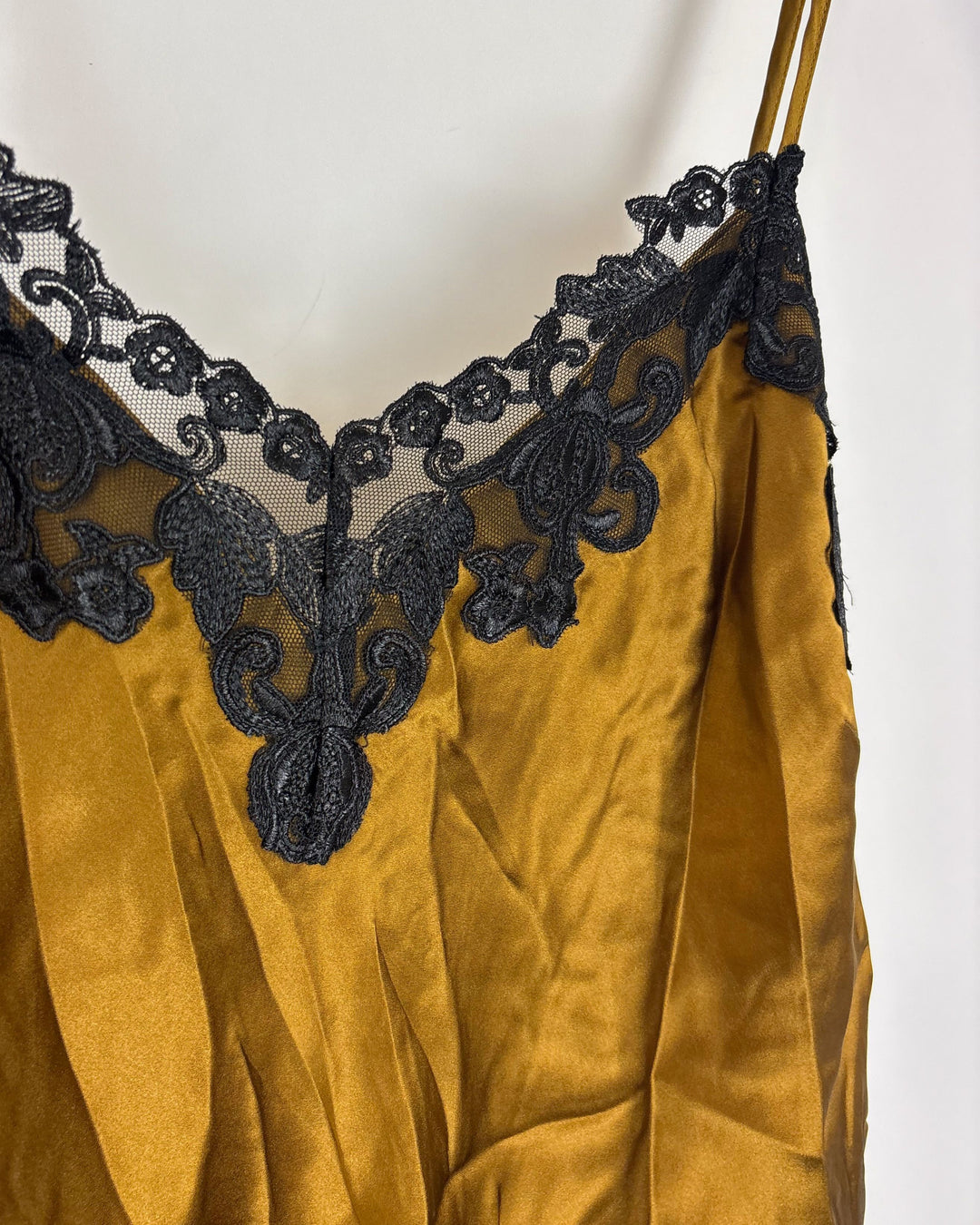 Yellow Top With Black Lace Neckline - Size 2/4