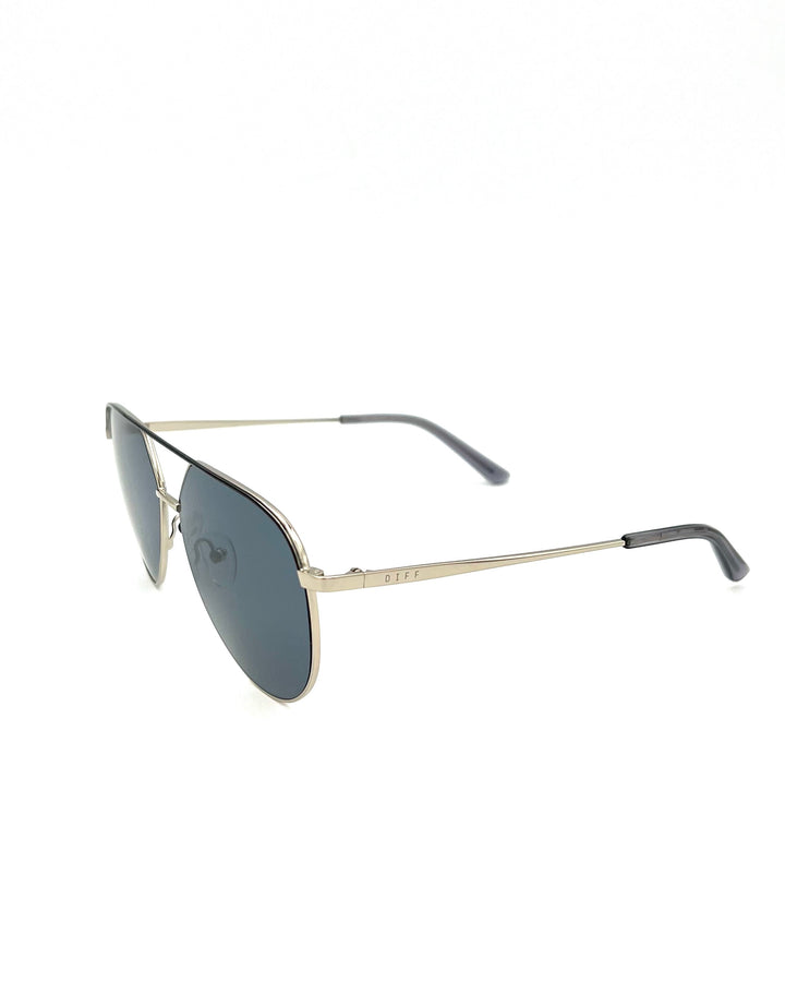 Silver Aviator Frame Sunglasses
