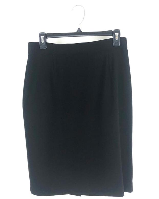 Black Fitted Skirt - Size 8