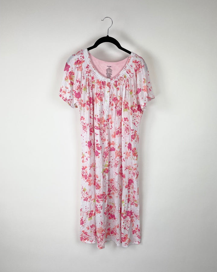 White Nightgown With Pink Watercolor Flowers - Medium