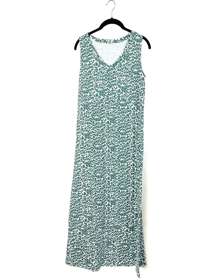 Green Abstract V-Neck Maxi Dress - Small/Medium