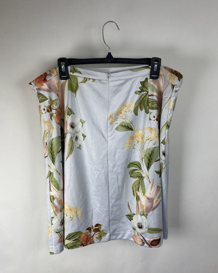 Amanda Uprichard Light Blue Floral Print Skirt - 2x - The Fashion Foundation - {{ discount designer}}