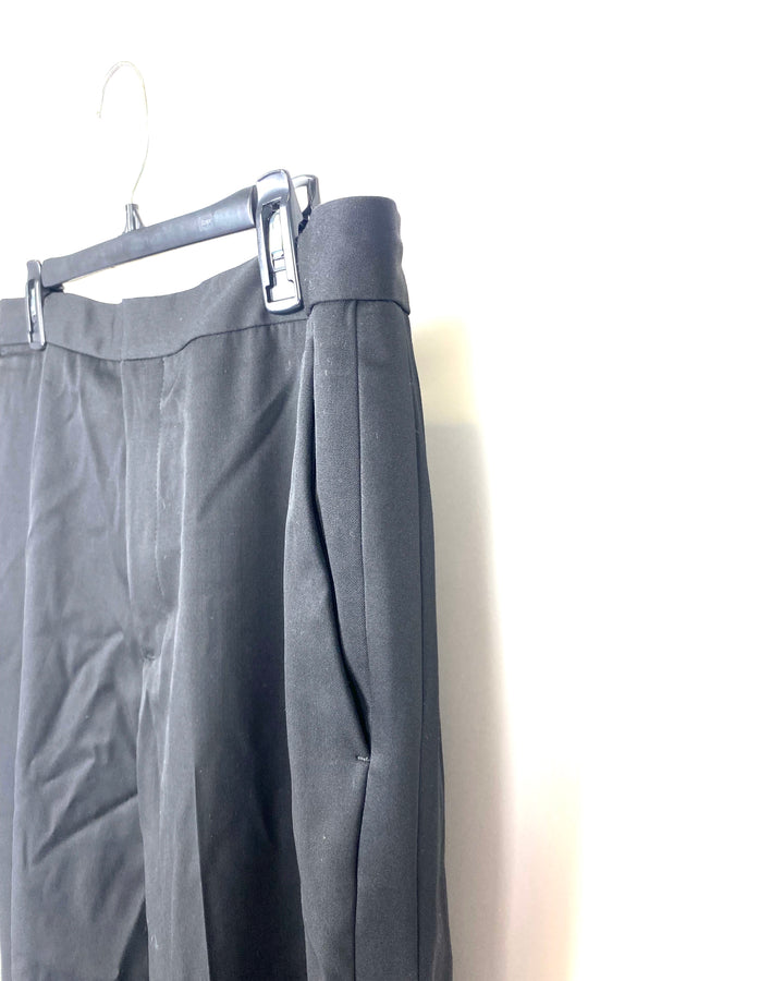 MENS Black Dress Pants - Size 31, 40, 42