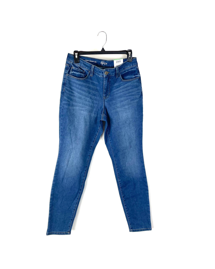 Medium Wash Mid Rise Skinny Denim Jeans - Size 8