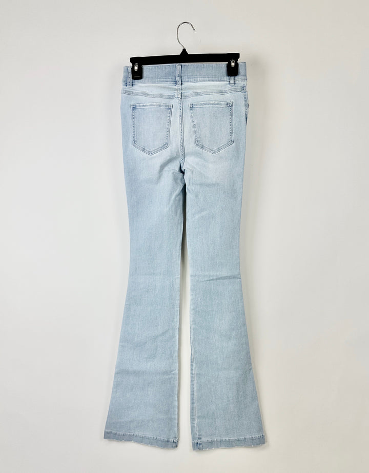 Light Wash Blush Stretchy Jeans - Extra Small