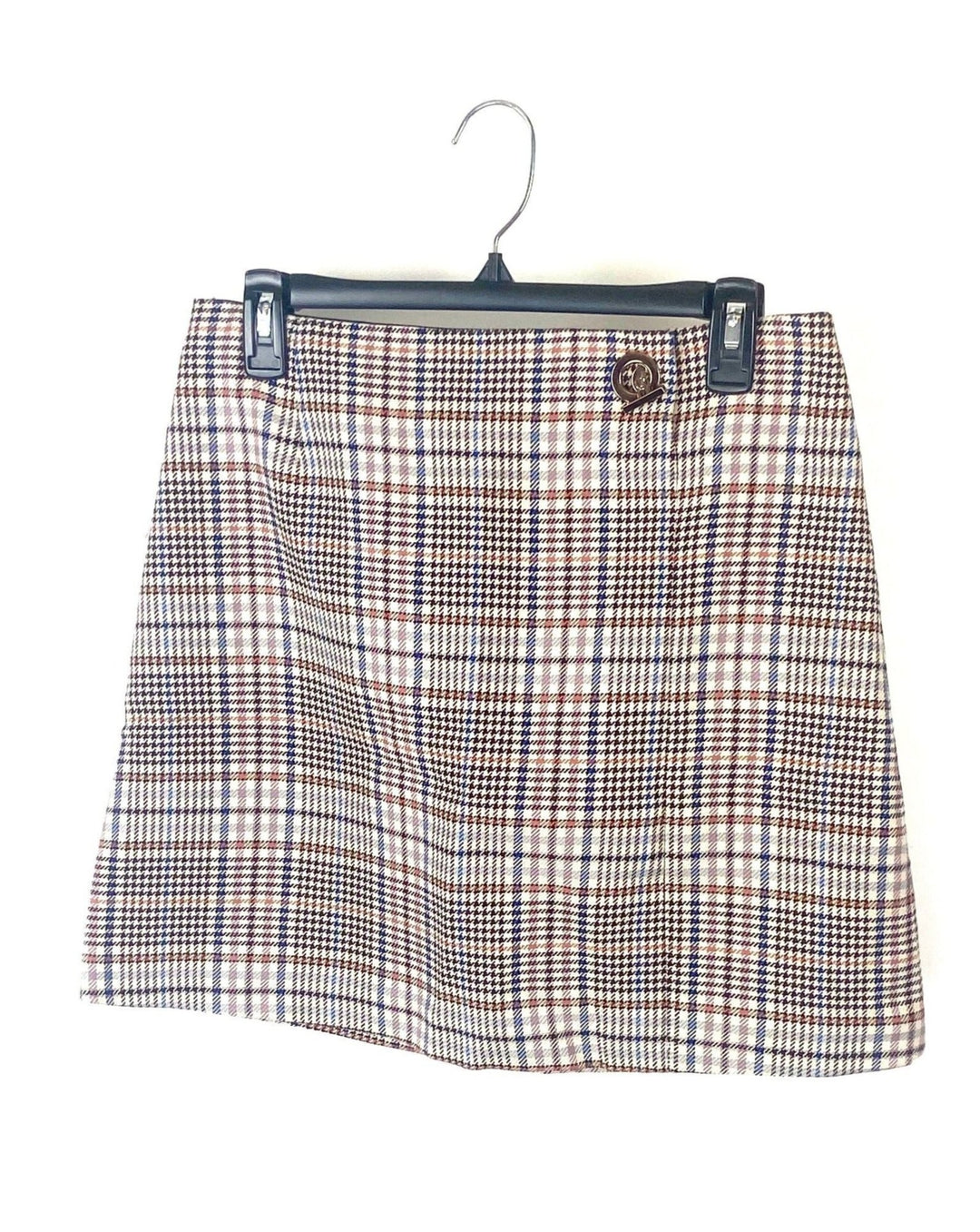 Clasp Plaid Skirt - Size 8