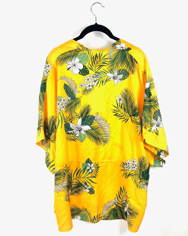 Yellow Floral Leaf Print Kimono - Small