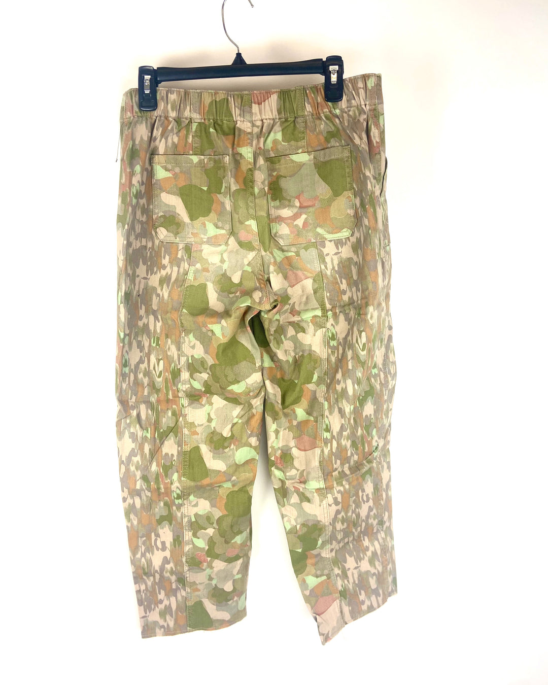 Camouflage Green Cropped Capris- 8, 20WP, and 20W