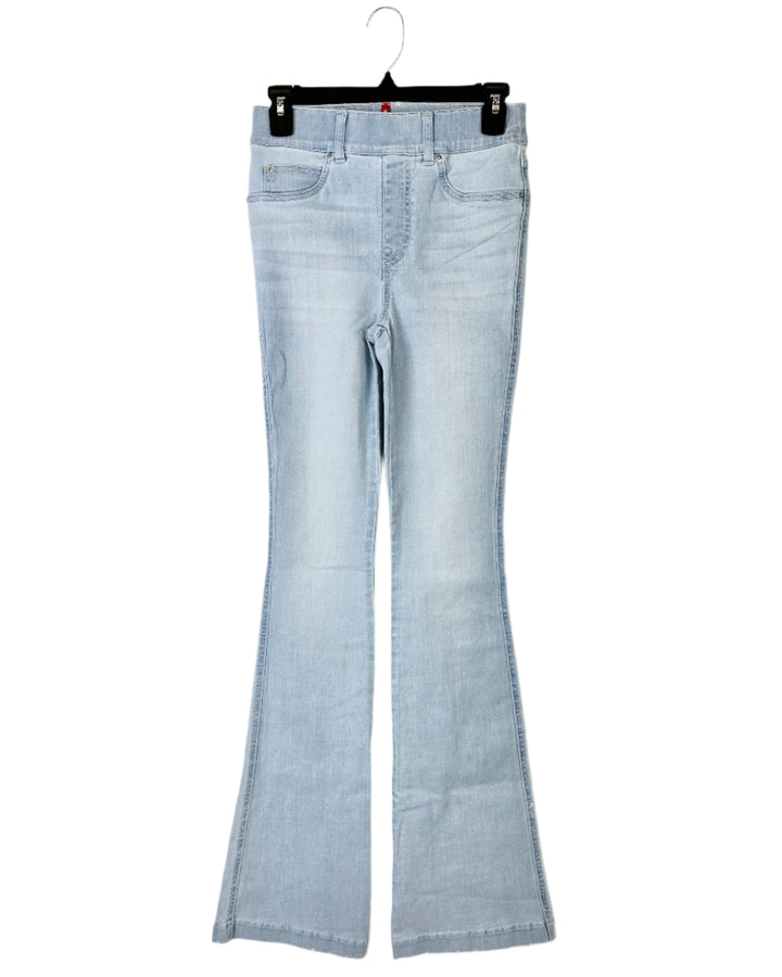 Light Wash Blush Stretchy Jeans - Extra Small