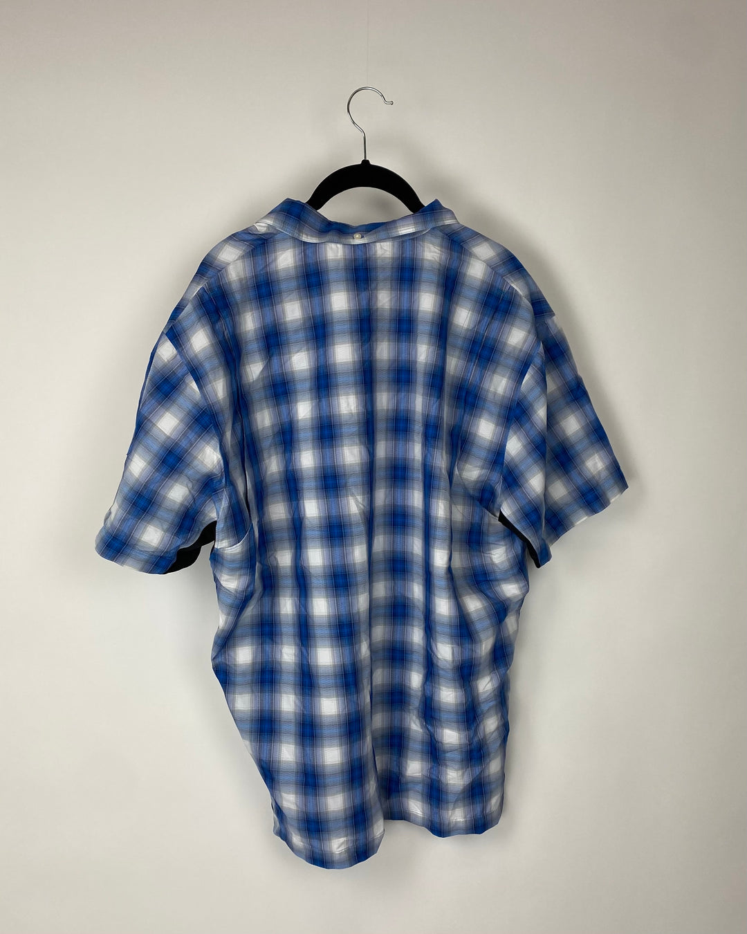 MENS Blue Plaid Button Up Shirt - Medium