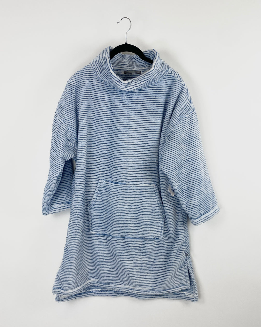 Blue and White Striped Fuzzy Long Sweatshirt - Small