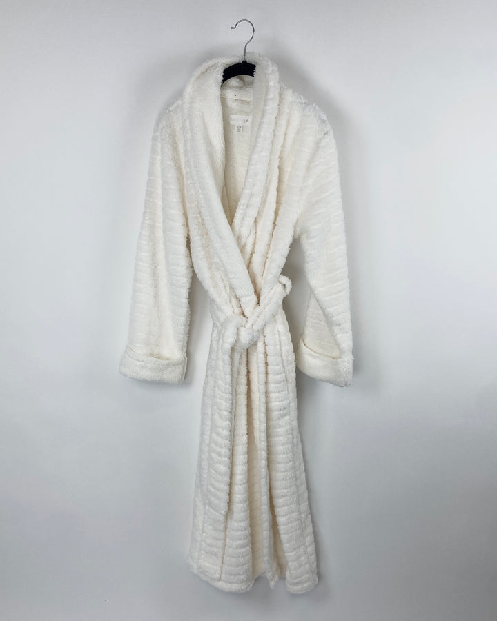 Cream Fuzzy Robe - Small