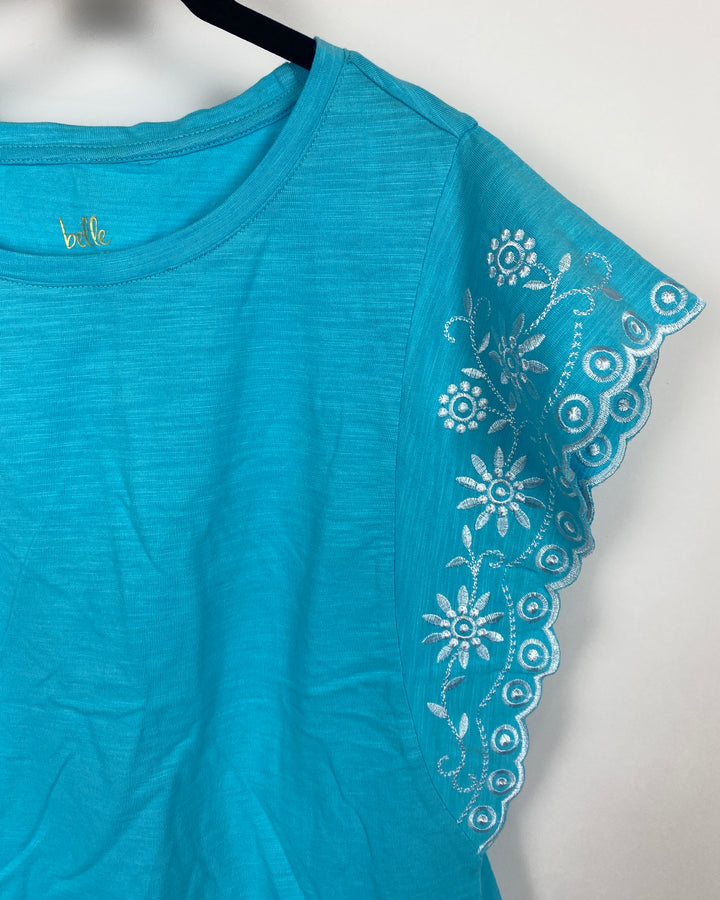 Light Blue Short Sleeve Top - Size 6/8