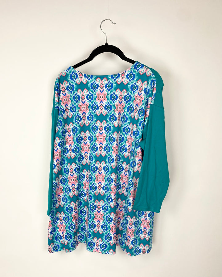 3/4 Sleeve Geometric Teal Blouse - Small