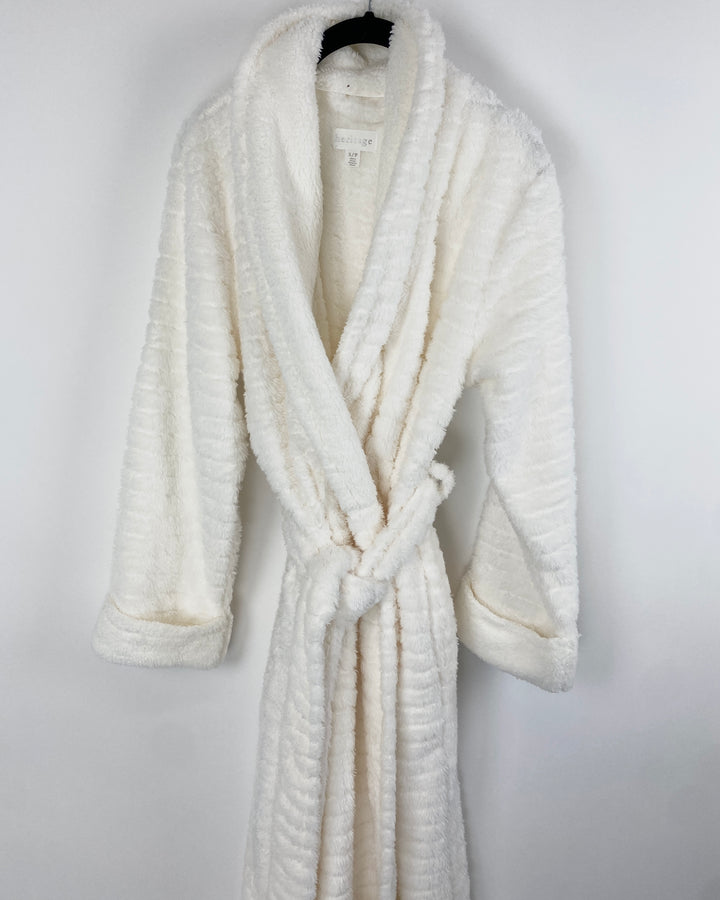 Cream Fuzzy Robe - Small