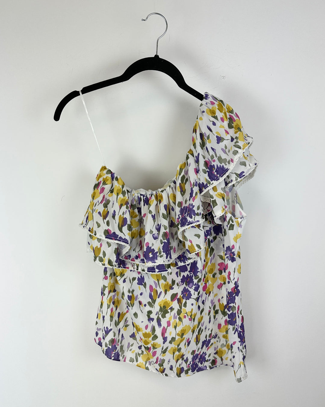 Avenue One Shoulder Floral Ruffled Top - Small
