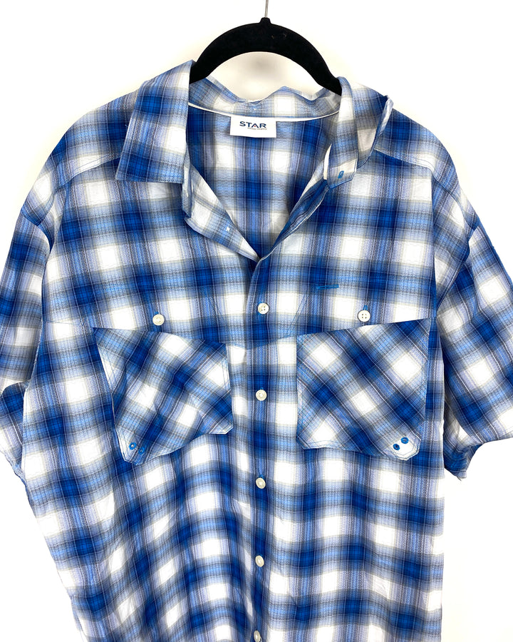 MENS Blue and White Shirt - Medium