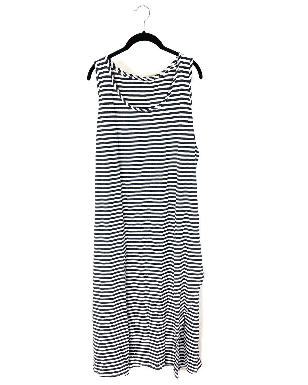 Striped Tank Top Maxi Dress - Size 6/8 The Fashion Foundation Striped Tank Top Maxi Dress - Size 6/8 The Fashion Foundation