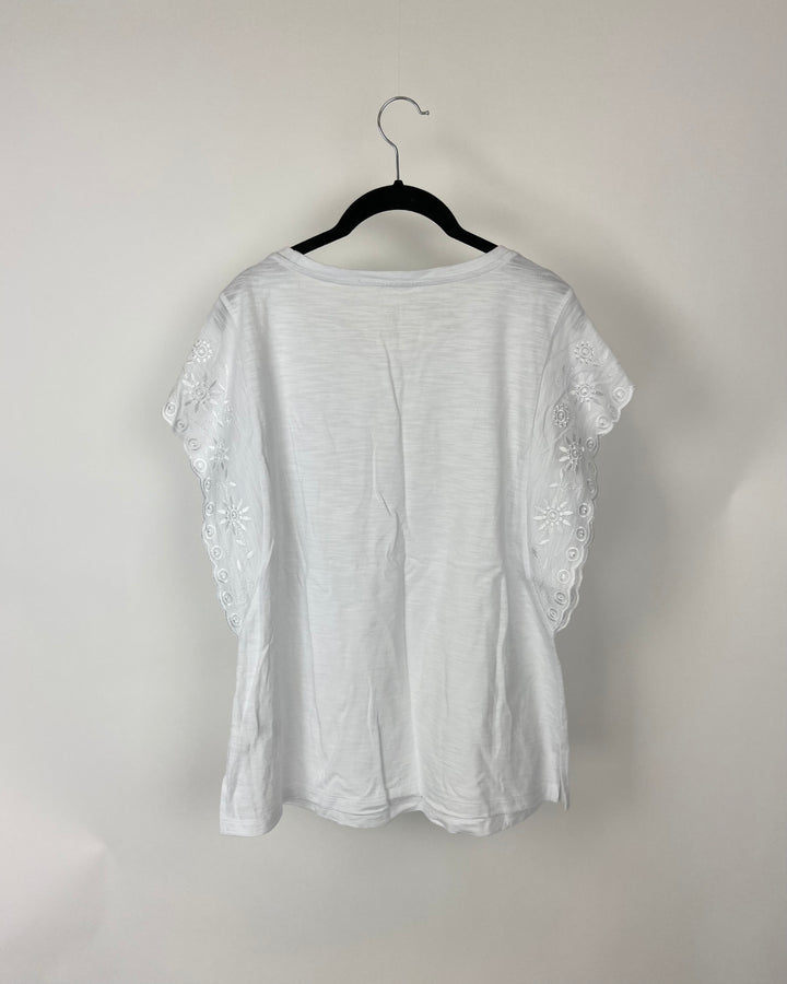 White Winged Sleeve T-Shirt- Large/Extra-Large