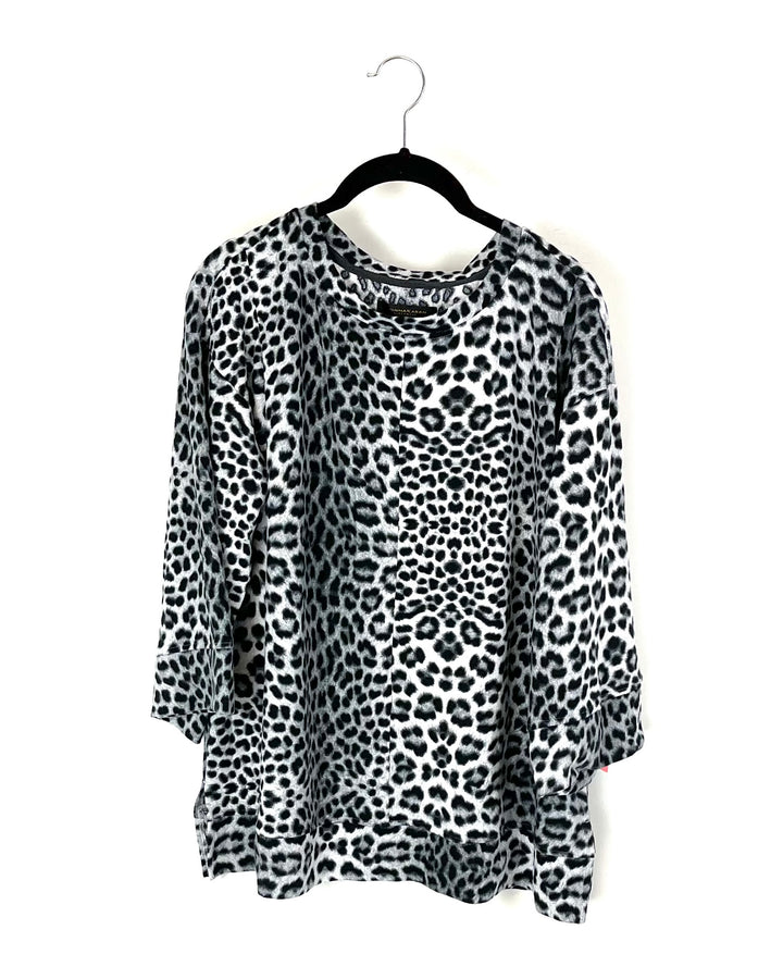 Black And White Cheetah Print Sleepwear Set - Small