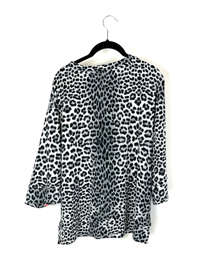Black And White Cheetah Print Sleepwear Set - Small