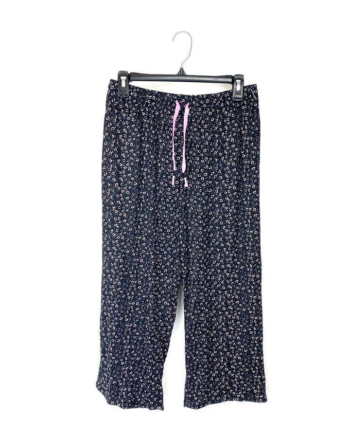 Black and White Dotted Print Cropped Pajama Pants - Small