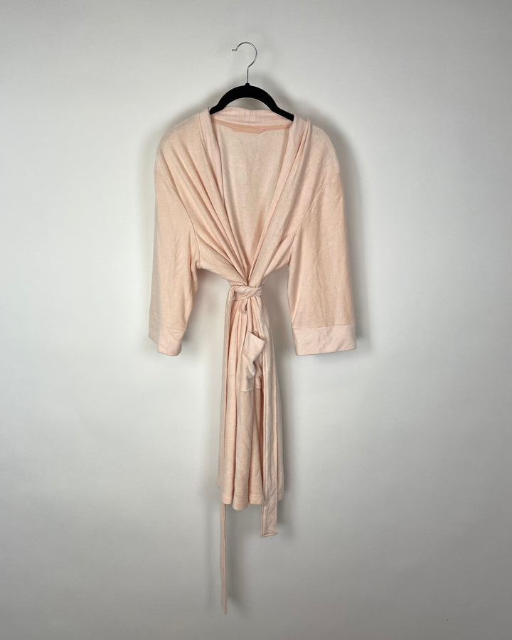Light Pink Quarter Sleeve Robe - Small