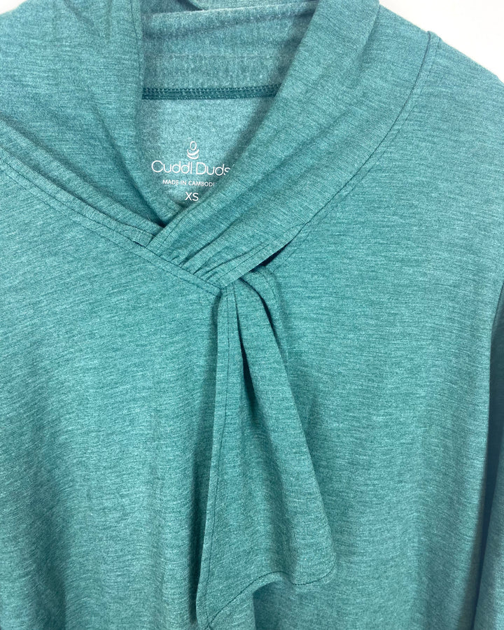 Green Sweater - Size 2/4