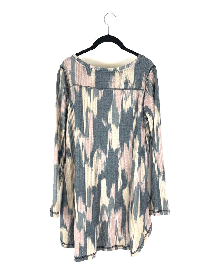 Abstract Long Sleeve - Size 6-8