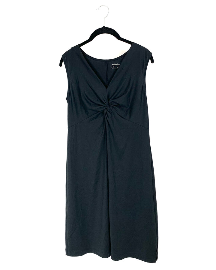 Black V-Neck Sleeveless Dress - Small