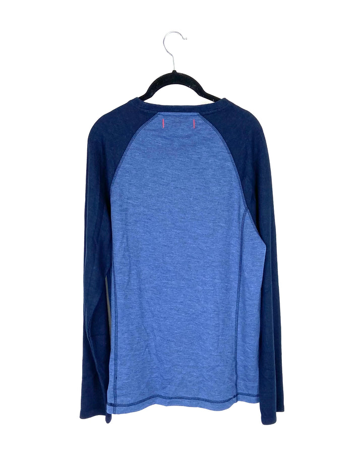 MENS  Blue Long Sleeved Top - Small