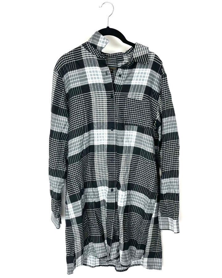 Black And White Nightgown - Small