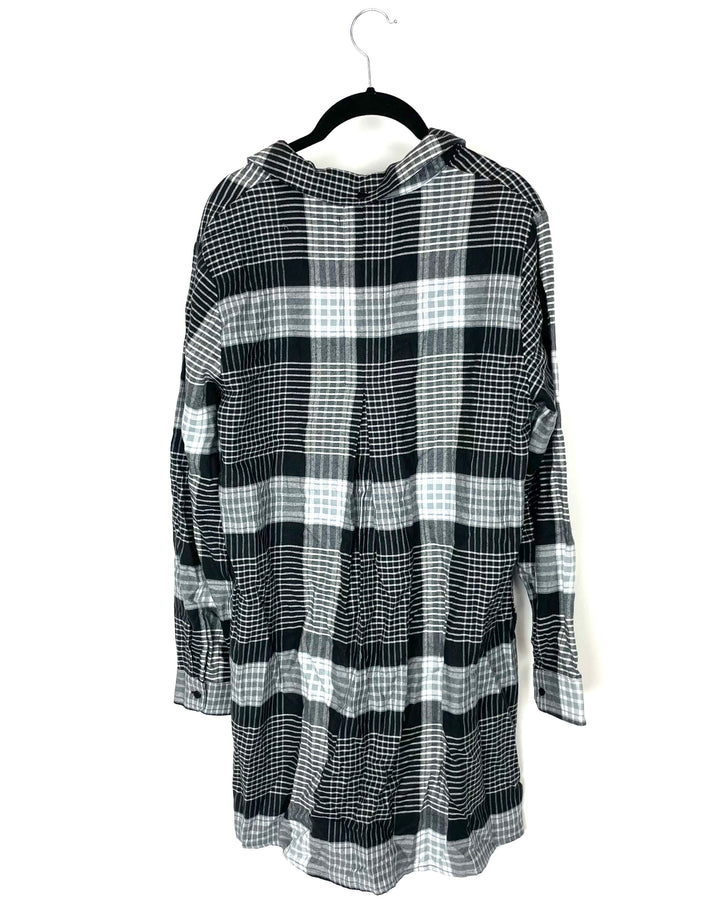 Black And White Nightgown - Small