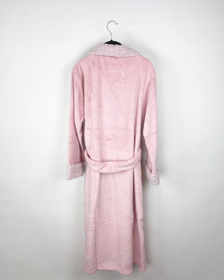 Plush Pink Robe - Size 4/6